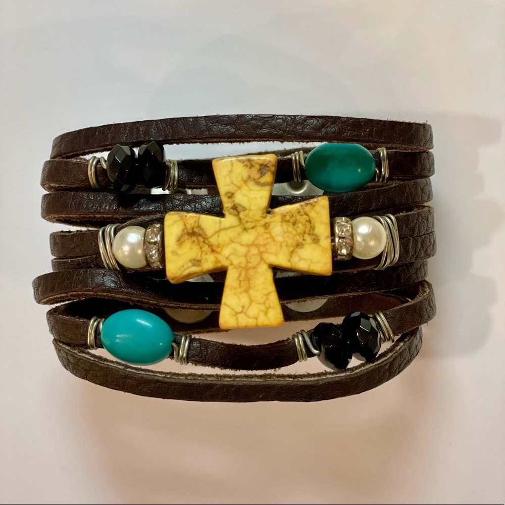 Leather and stone Cross bracelet. Original handmade by Lue.